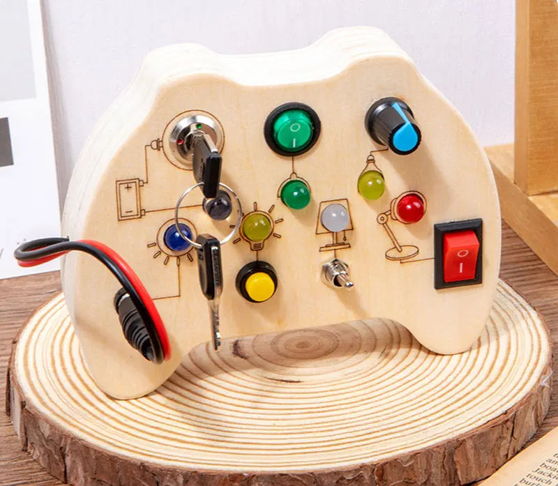 Montessori Busy Board Jouets mentaires oriels en bois avec interrupteur à lumière LED, Tableau de commande, Activités de voyage, Jeux pour enfants, 2-4 ans